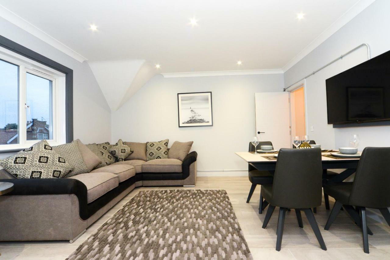 Апартаменты Amazing Near Bournemouth, & Sandbanks - Wifi & Smart Tv - Newly Renovated! Great Location!